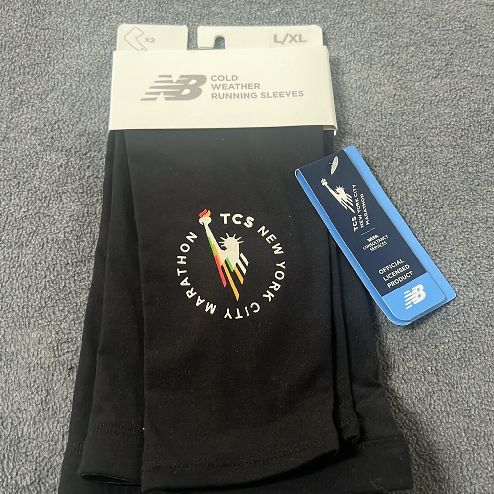 NYC Marathon Running cold weather Arm Sleeves Black New Balance large/xl